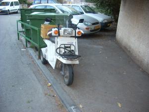 moped in israel